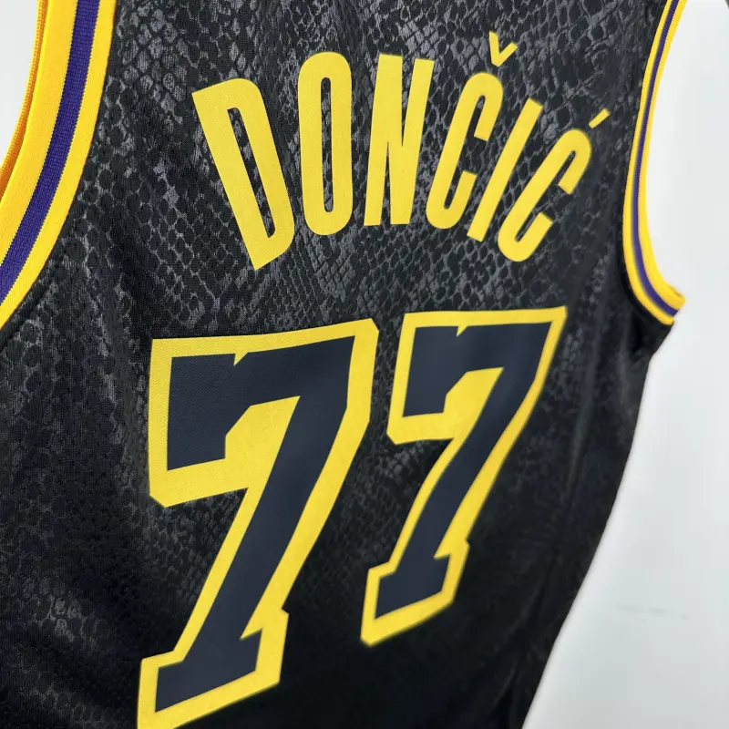 UNIFORME LAKERS BLACK MAMBA