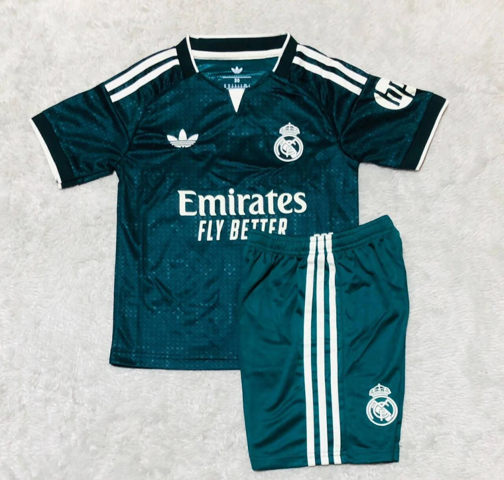 KIT REAL MADRID AWAY INFANTIL