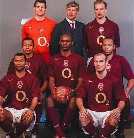 UNIFORME ARSENAL 2005 HOME