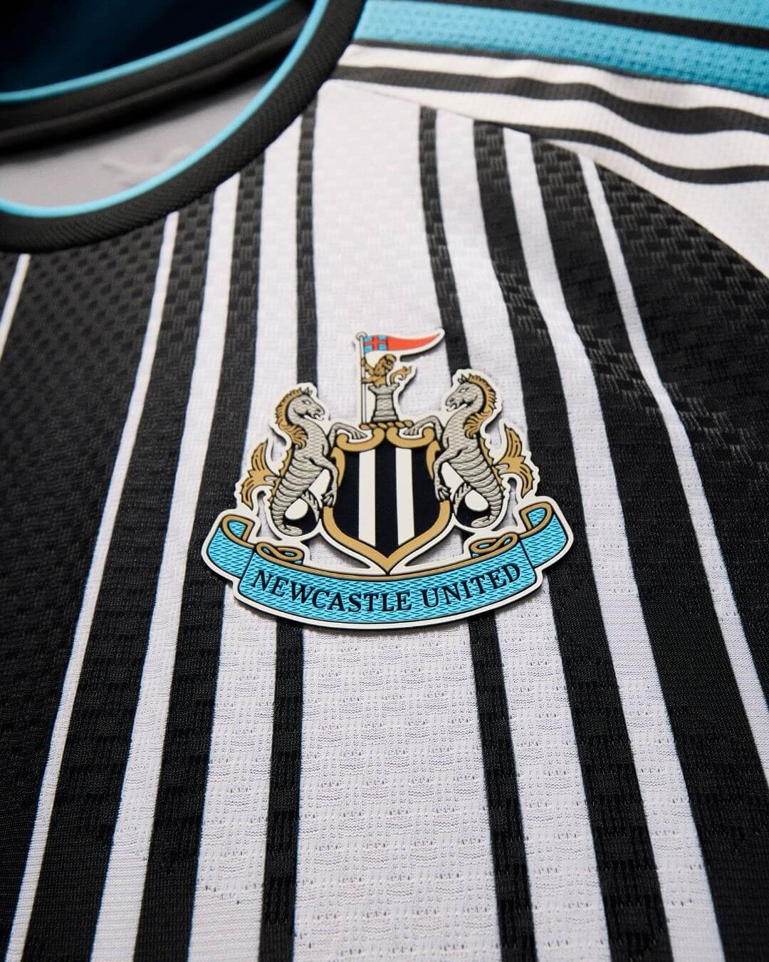 UNIFORME NEWCASTLE HOME 26/27