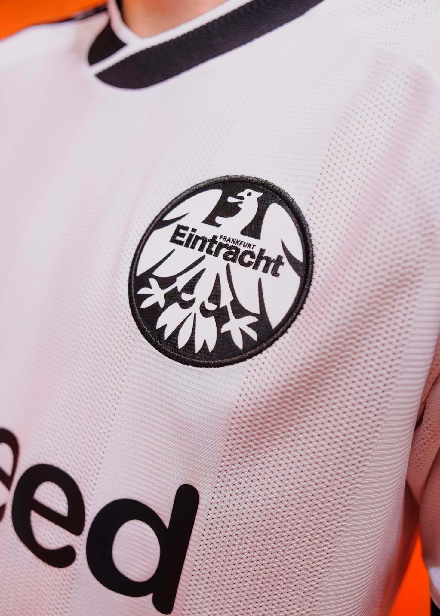 UNIFORME FRANKFURT AWAY 26/27