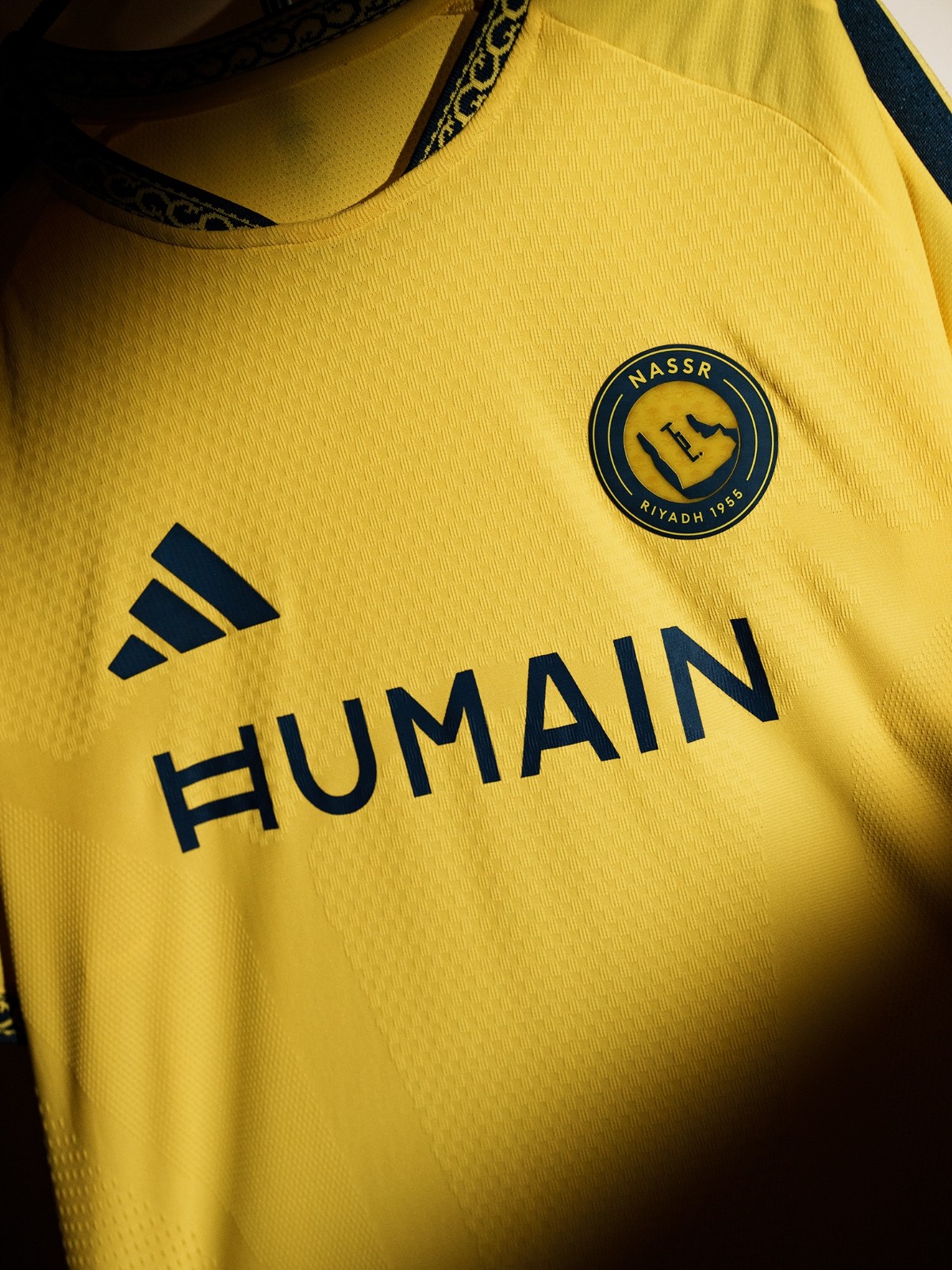 UNIFORME AL NASSR HOME 26/27