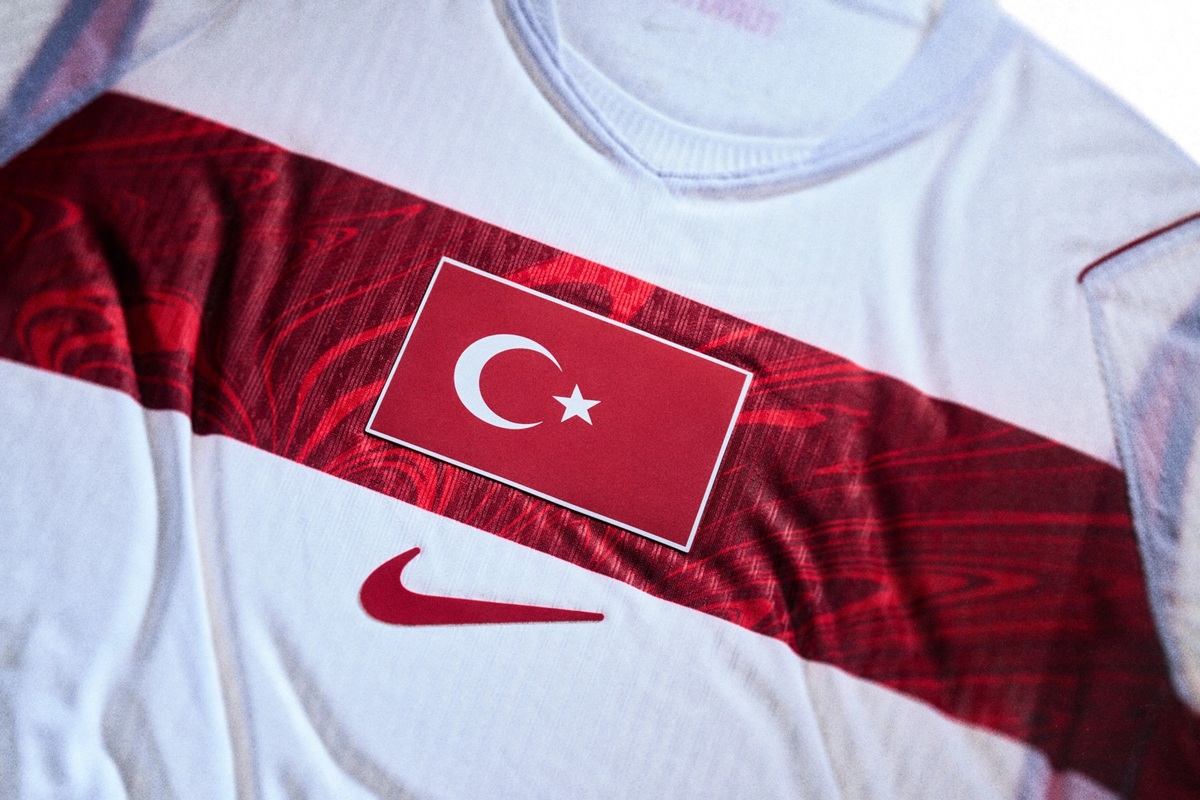 UNIFORME TURQUIA AWAY 2026