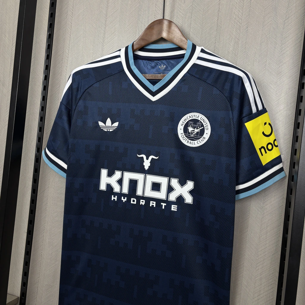 UNIFORME NEWCASTLE AWAY 26/27