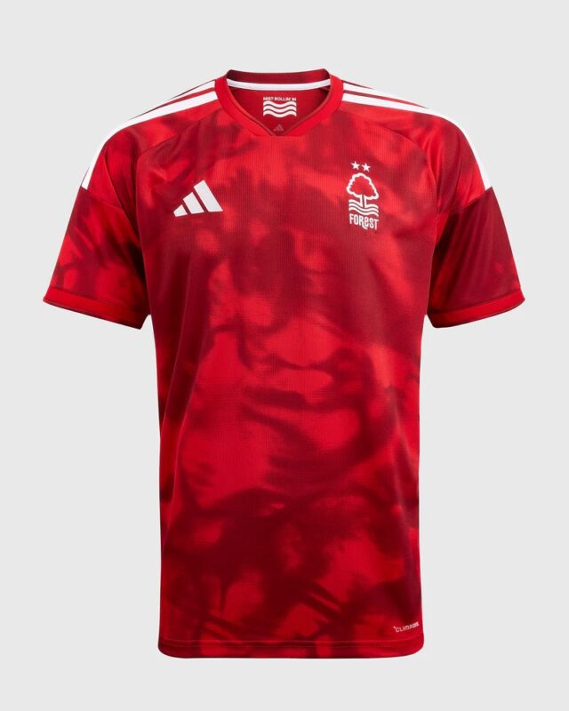 UNIFORME NOTTINGHAM FOREST HOME 26/27